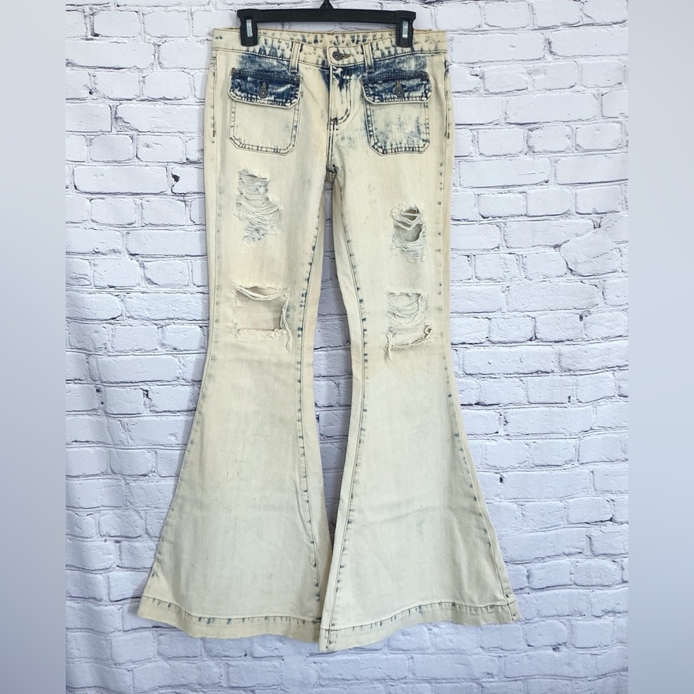 New Carmar Rigid Denim Low Rise Flare Jeans Bell Bottoms Micah Wash Size 28